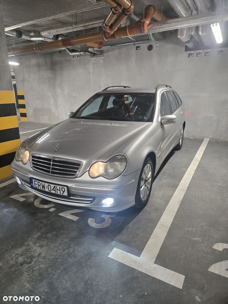 Mercedes-Benz Klasa C 220 T CDI Avantgarde - 1