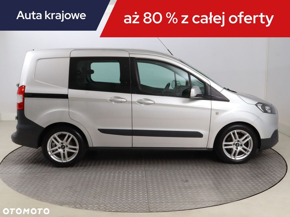 Ford Transit Courier - 8