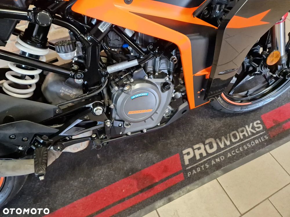 KTM RC 390 - 24