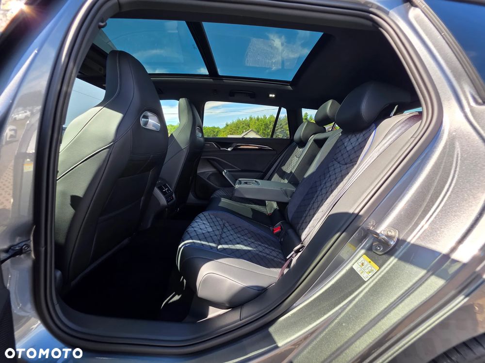 Volkswagen Passat Variant 2.0 TSI R-Line Plus DSG - 20