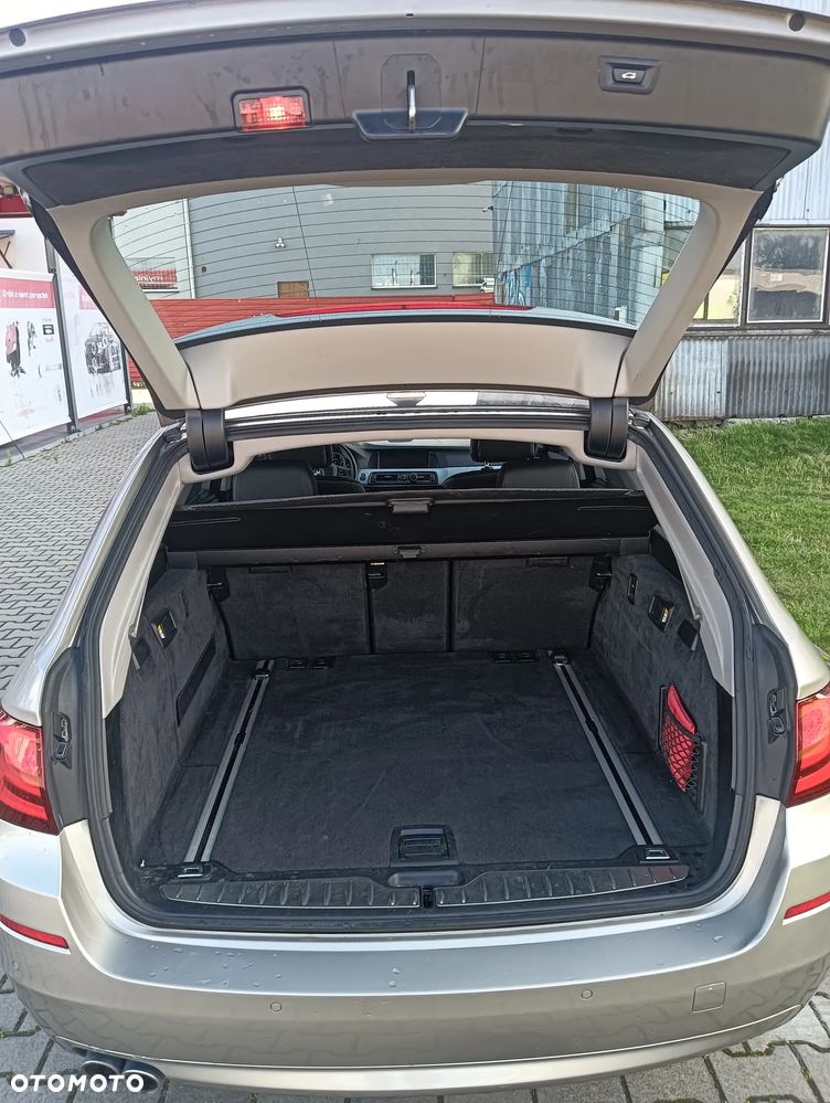 BMW Seria 5 520d Modern Line - 9