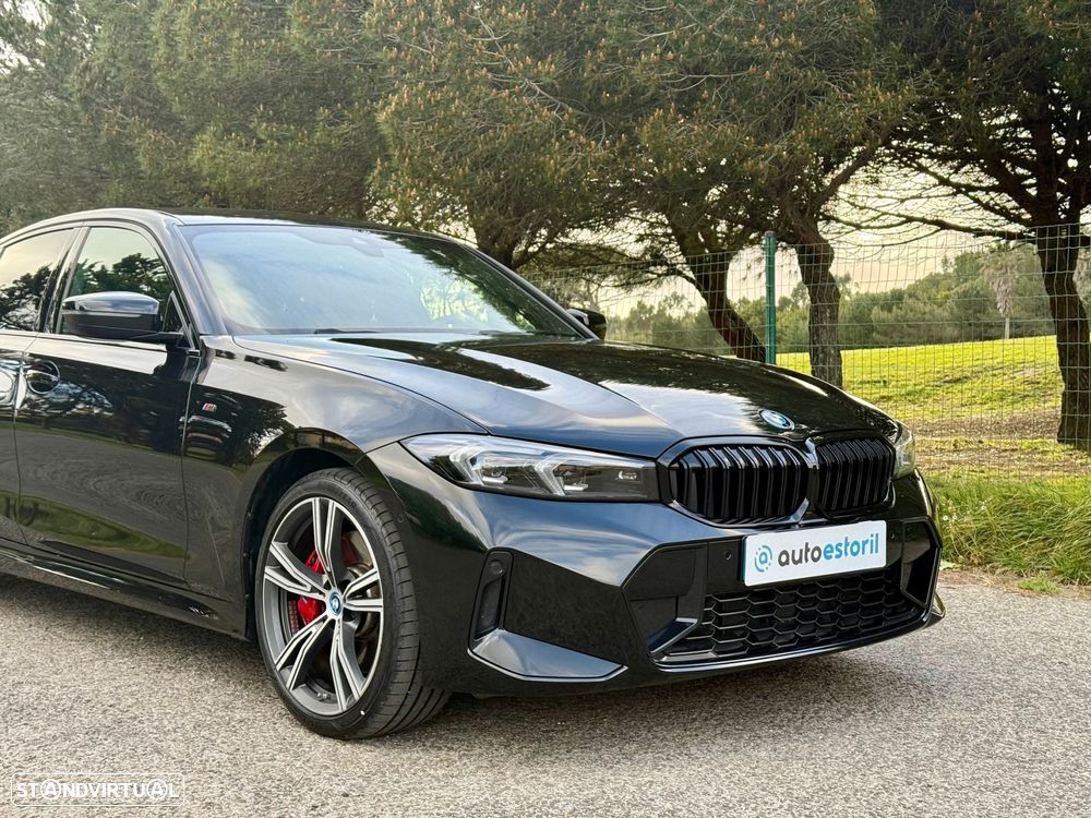 BMW 330 e Pack Desportivo M Pro Auto - 17