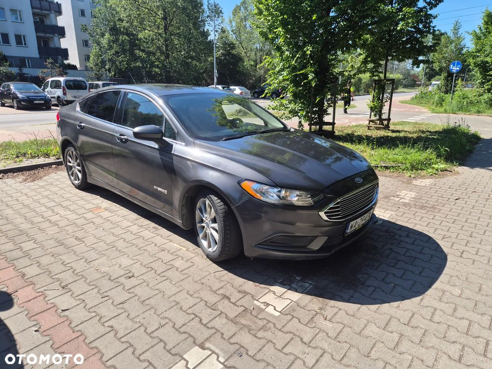 Ford Fusion - 8