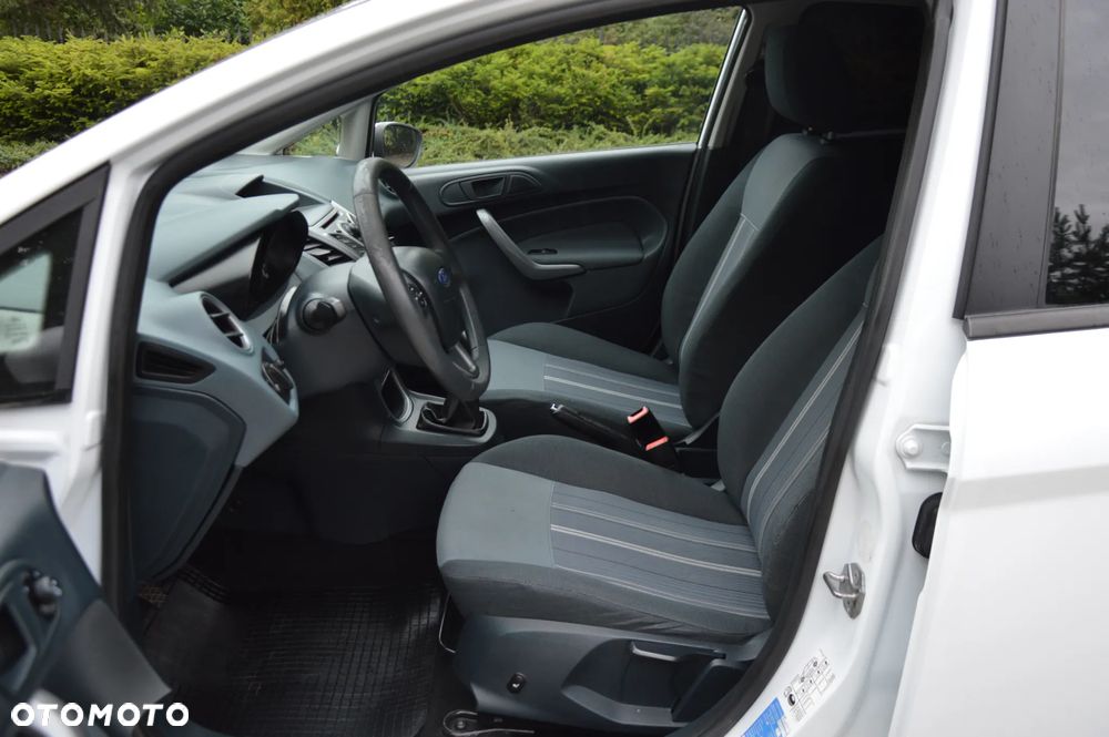 Ford Fiesta 1.25 Viva - 8