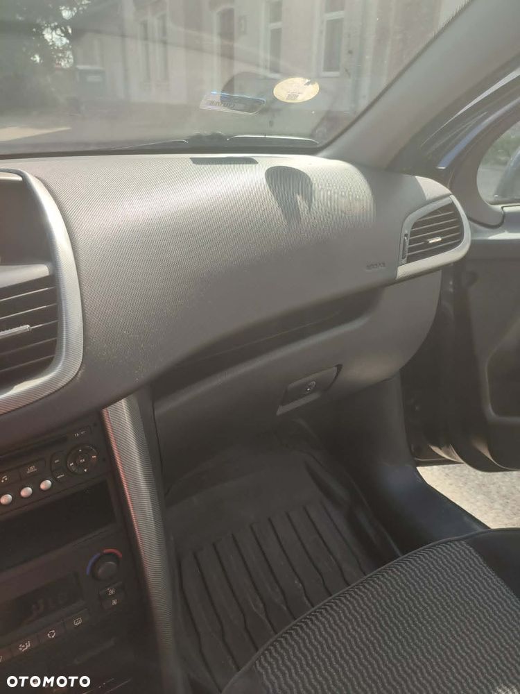 Peugeot 207 1.4 - 20