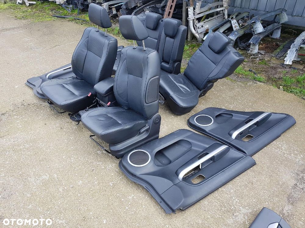 SUZUKI GRAND VITARA II 05-14r FOTELE SKÓRZANE BOCZKI 5D - 5
