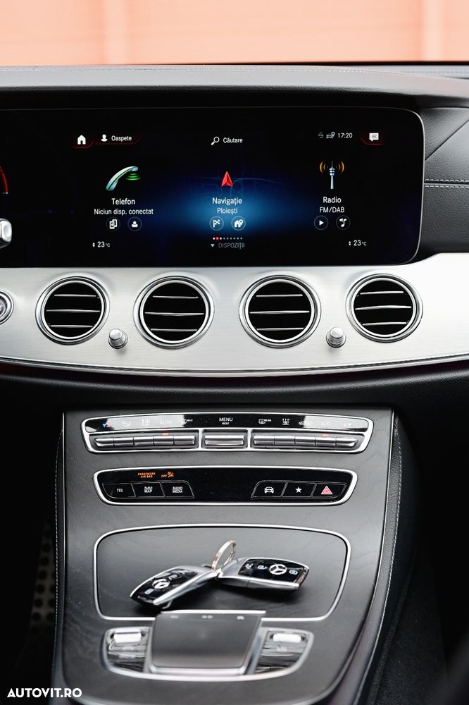 Mercedes-Benz E 300 4MATIC 9G-TRONIC AMG Line - 22