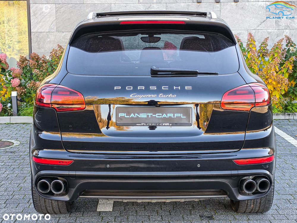 Porsche Cayenne Turbo - 11