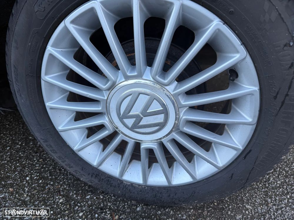 VW Up! - 15