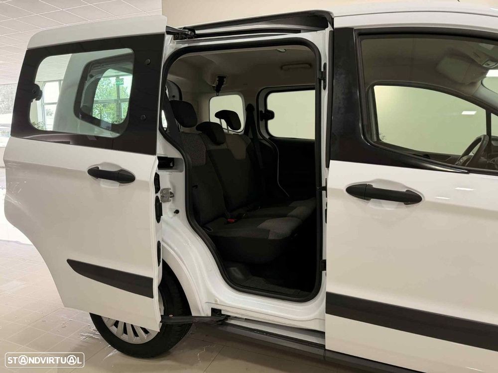 Ford Tourneo Courier 1.5 TDCi Ambiente - 6
