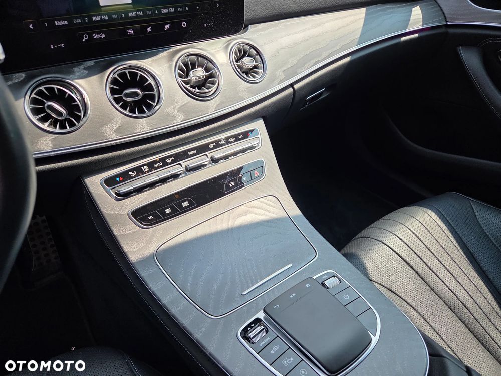 Mercedes-Benz CLS - 10