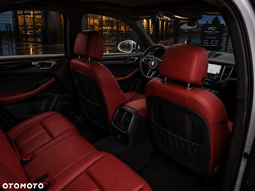 Porsche Macan Standard - 12