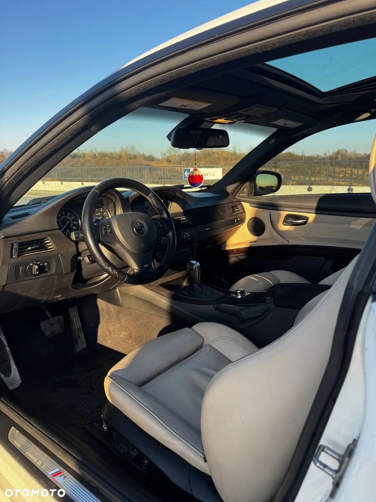 BMW Seria 3 335i M Sport Edition - 5