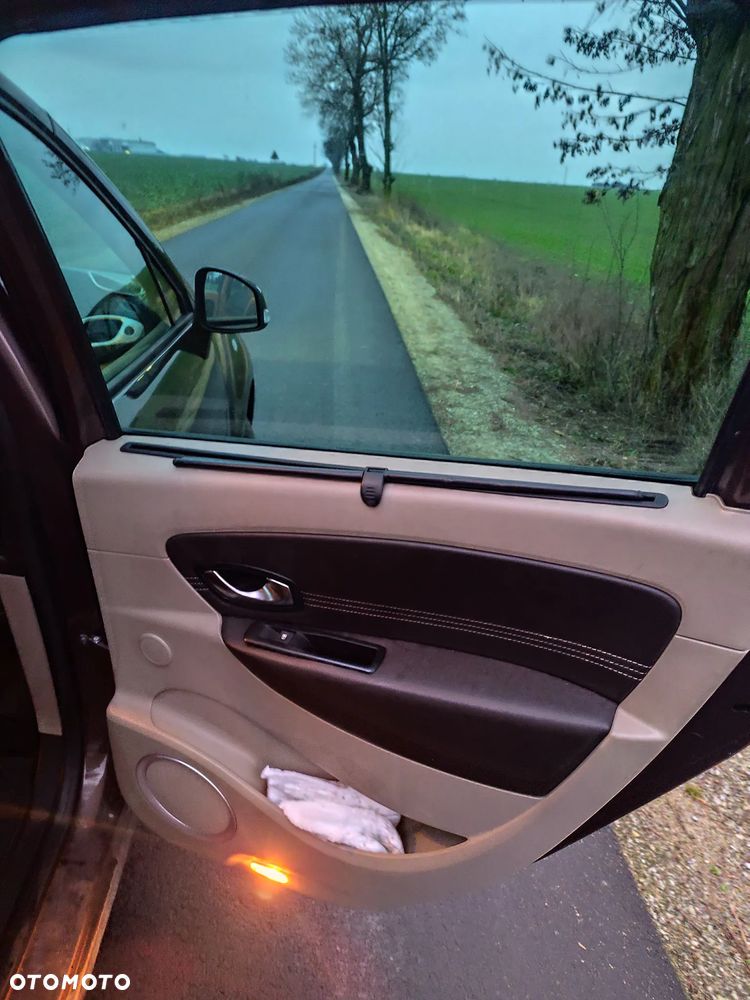 Renault Grand Scenic TCe 130 Bose Edition - 10