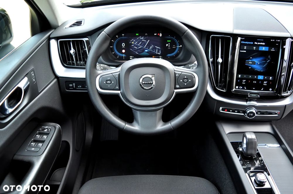 Volvo XC 60 T6 AWD Plug-In Hybrid Inscription - 26