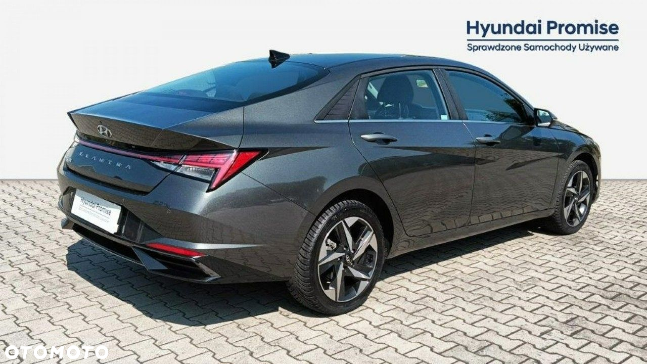 Hyundai Elantra 1.6 Smart CVT - 5