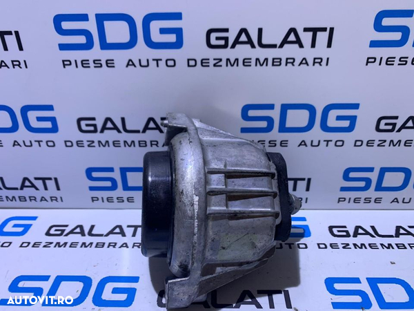 Suport / Tampon Motor Dreapta BMW Seria 1 E81 E87 118 120 1.8 2.0D 2004 - 2010 Cod: 13981112