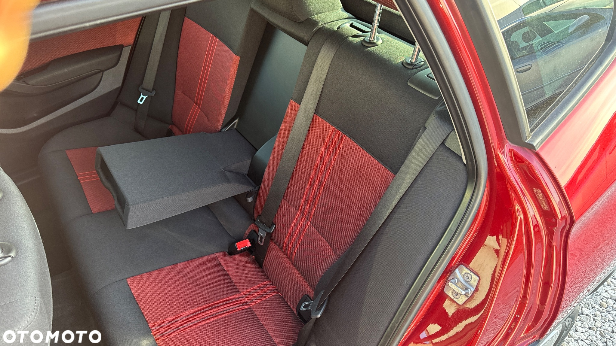 BMW X1 sDrive18i Sport Line - 37