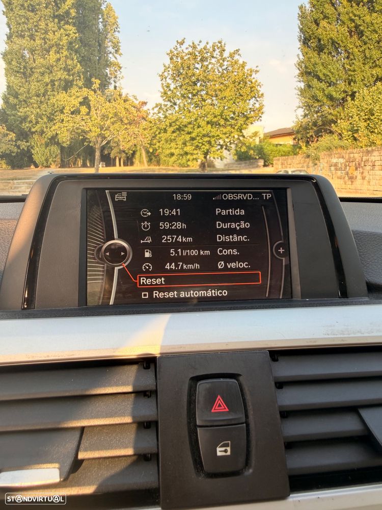 BMW 318 d Auto - 21