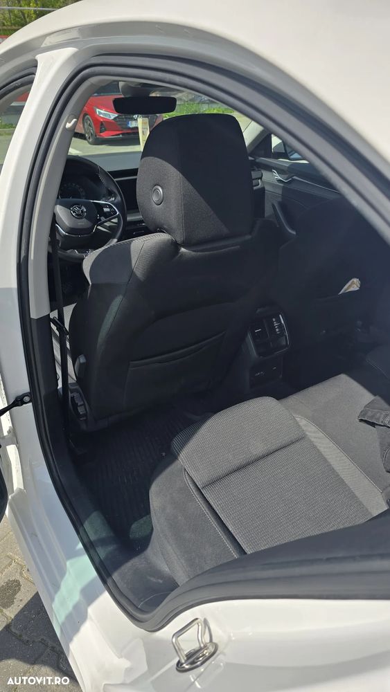 Skoda Octavia 2.0 TDI Ambition - 10