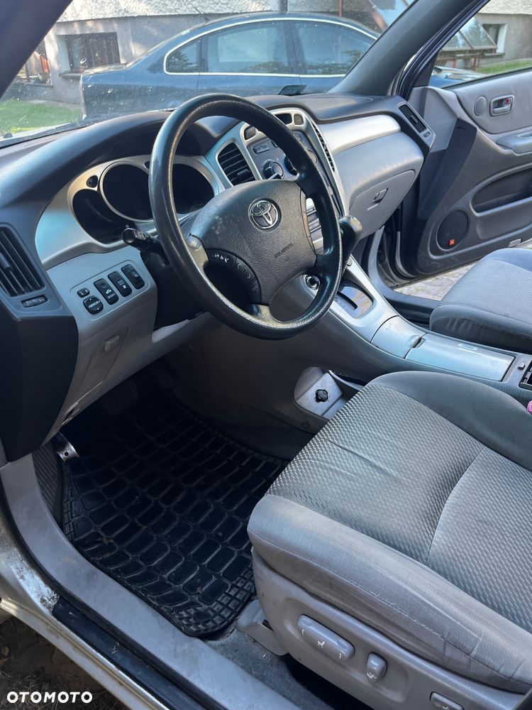 Toyota Highlander 3.3 V6 4WD Hybrid - 6