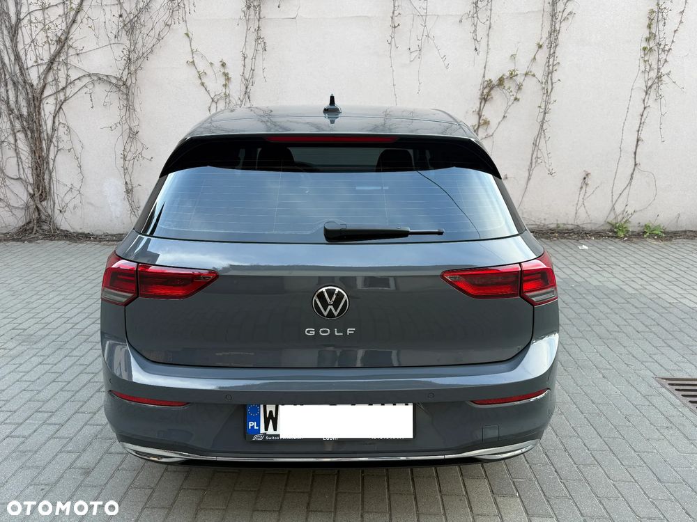 Volkswagen Golf 1.5 eTSI Life DSG - 8