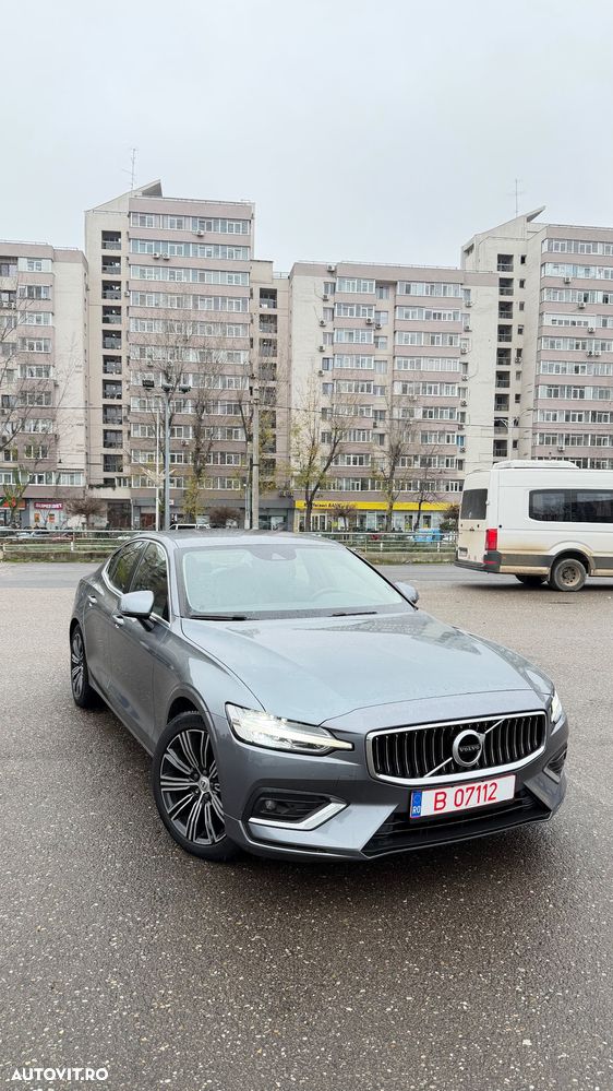 Volvo S60 - 1
