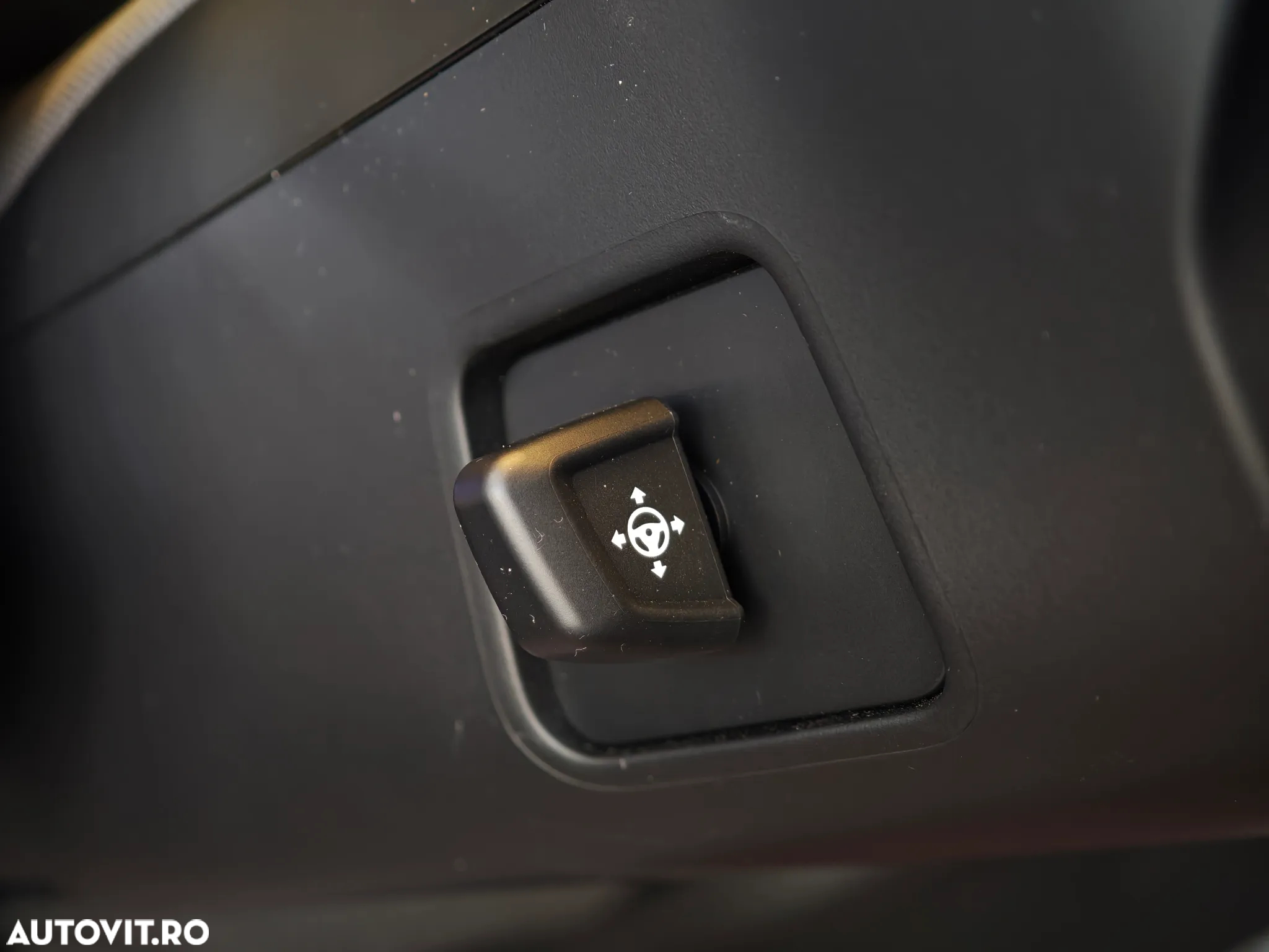 BMW Seria 7 750e xDrive AT PHEV - 33