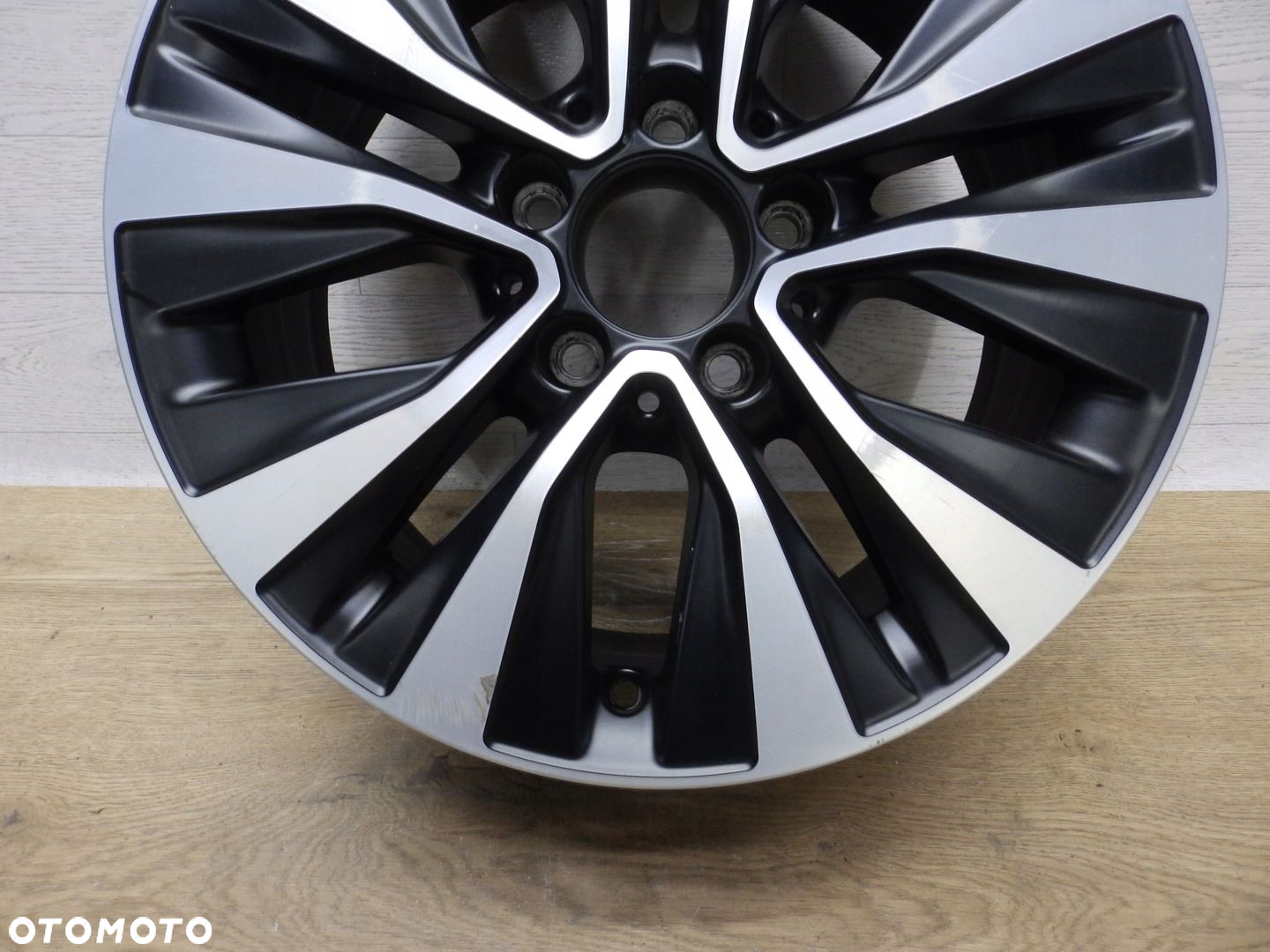 Felga Mercedes A-Klasa A177 6.5Jx16H2-N Et44 5x112 - 4