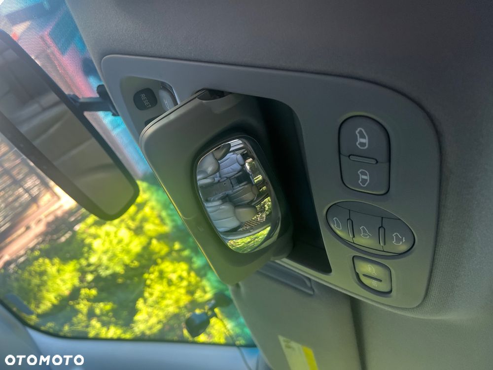 Kia Sedona 3.8 V6 EX - 6