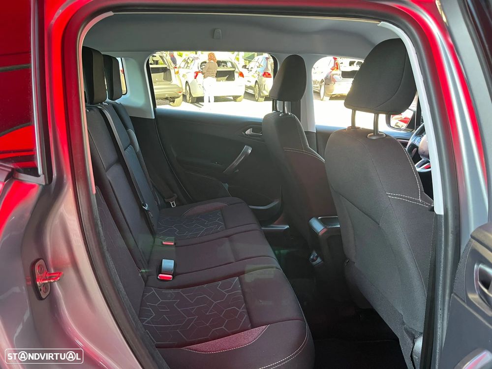 Peugeot 2008 1.6 BlueHDi Style - 14