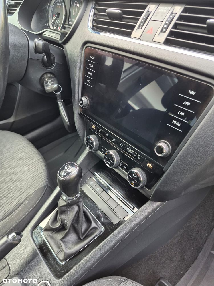 Skoda Octavia 1.4 TSI Joy - 14