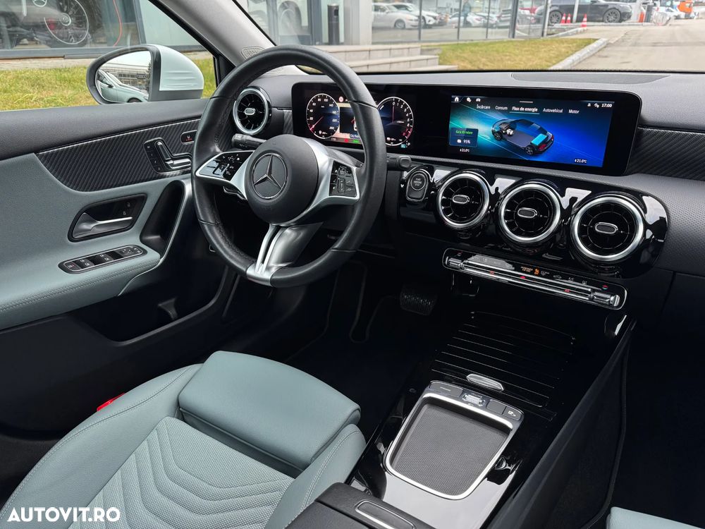 Mercedes-Benz A 250 e Sedan 8G-DCT Lim. Progressive Advanced - 10