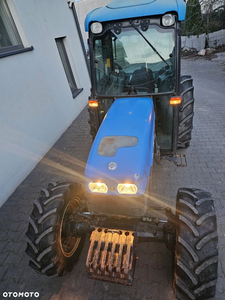 New Holland U2D6 ( w dokumentach) , model handlowy TN 85 FA - 5