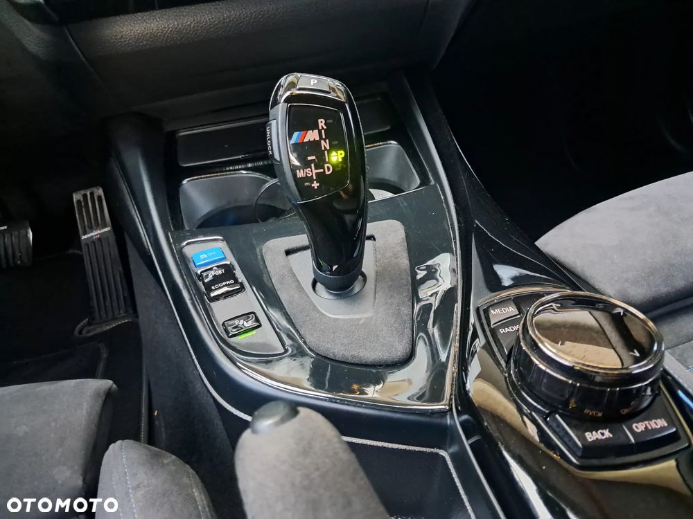BMW Seria 1 - 23