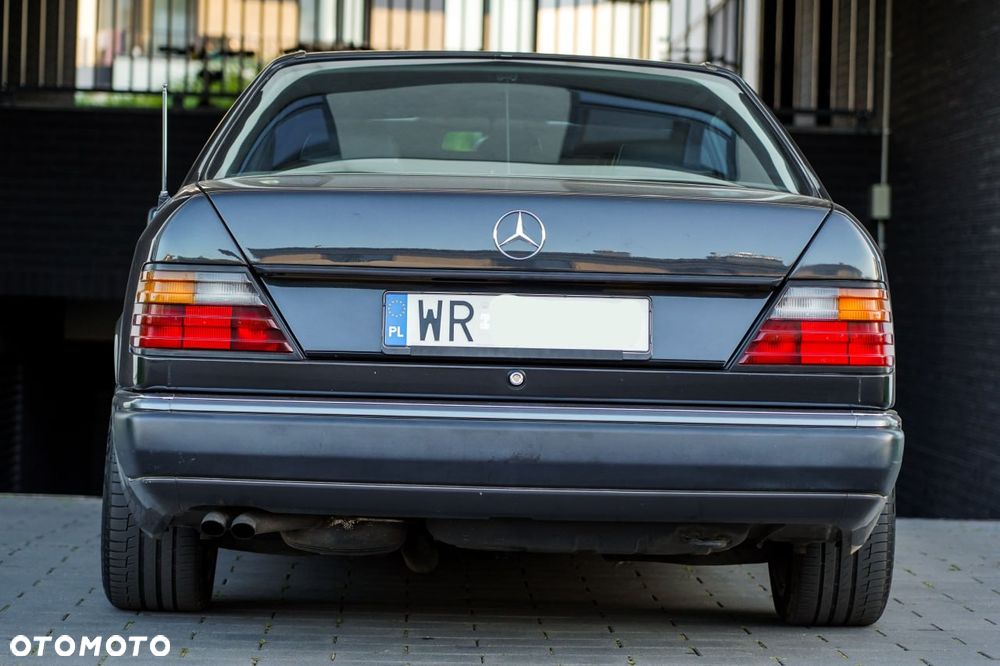 Mercedes-Benz W124 (1984-1993) - 19