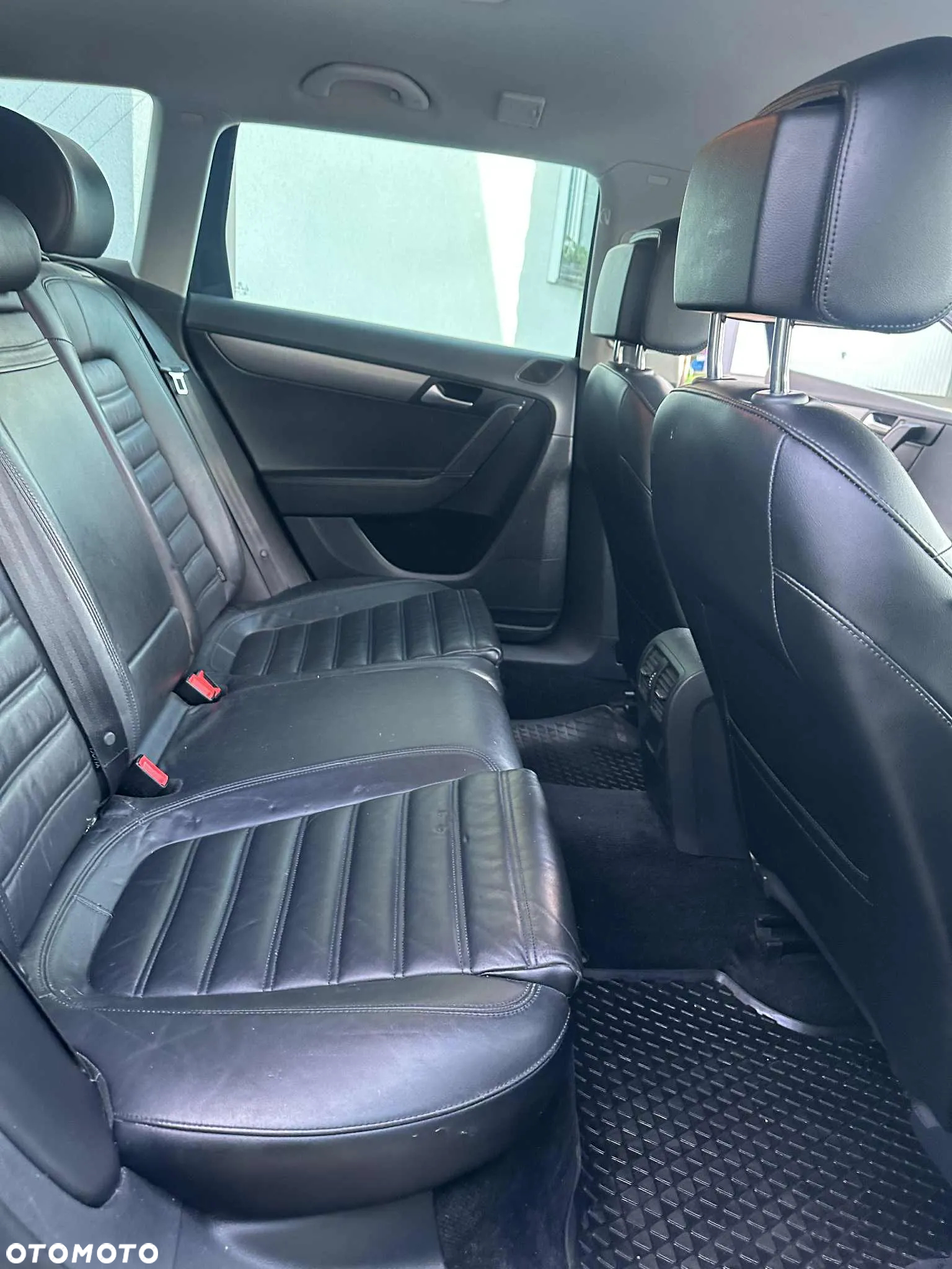 Volkswagen Passat 2.0 TDI 4Mot Highline DSG - 32