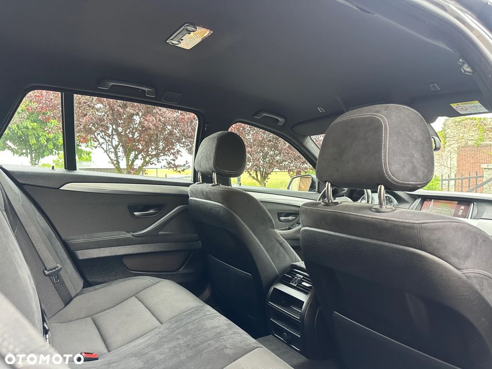 BMW Seria 5 520d xDrive - 27