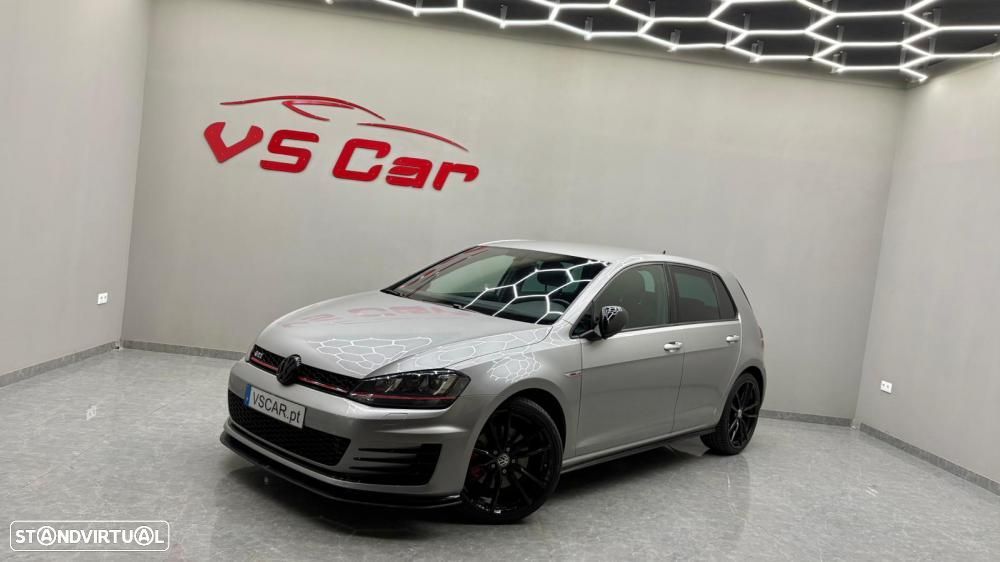 VW Golf 2.0 TSi GTi - 38