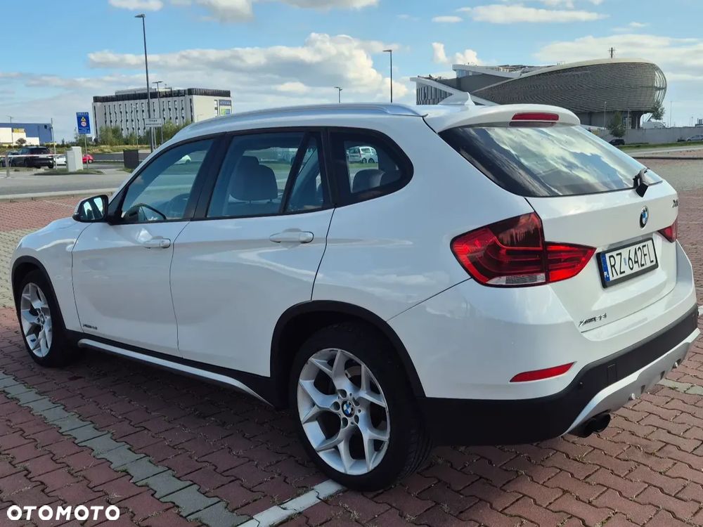 BMW X1 xDrive28i xLine - 9