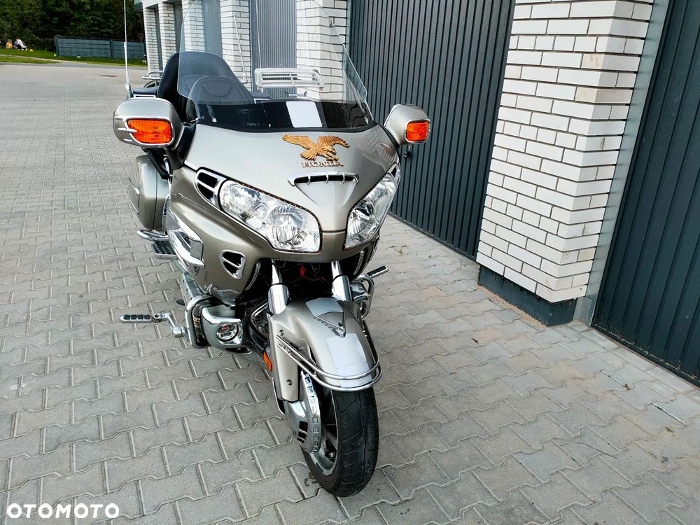 Honda GL - 9