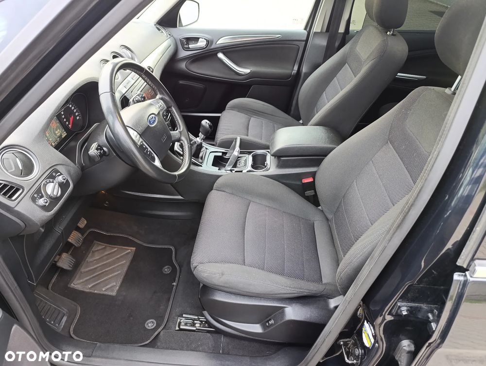 Ford S-Max 2.0 TDCi DPF Titanium - 15