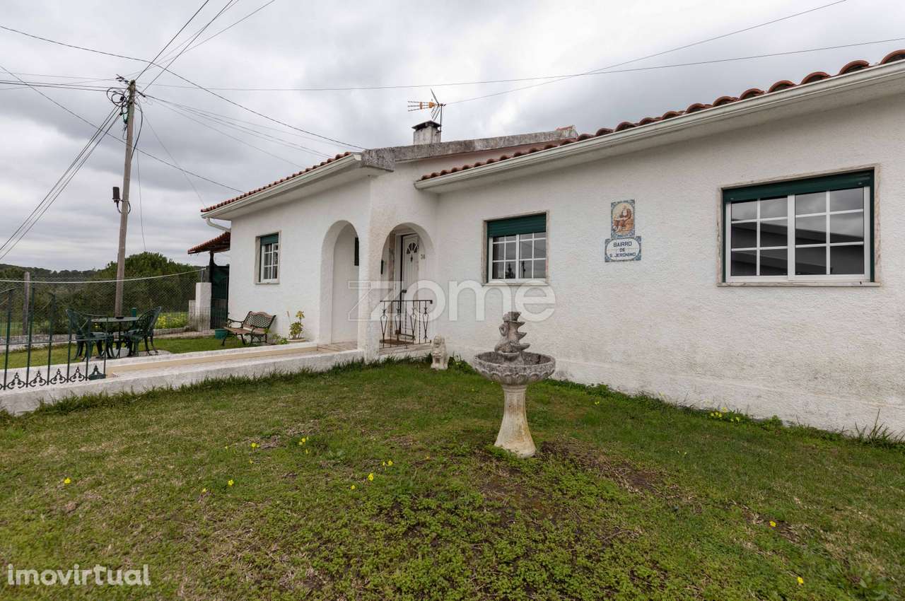 Duas Moradias Geminadas com Jardim e Logradouro | Cernache - Grande imagem: 4/34