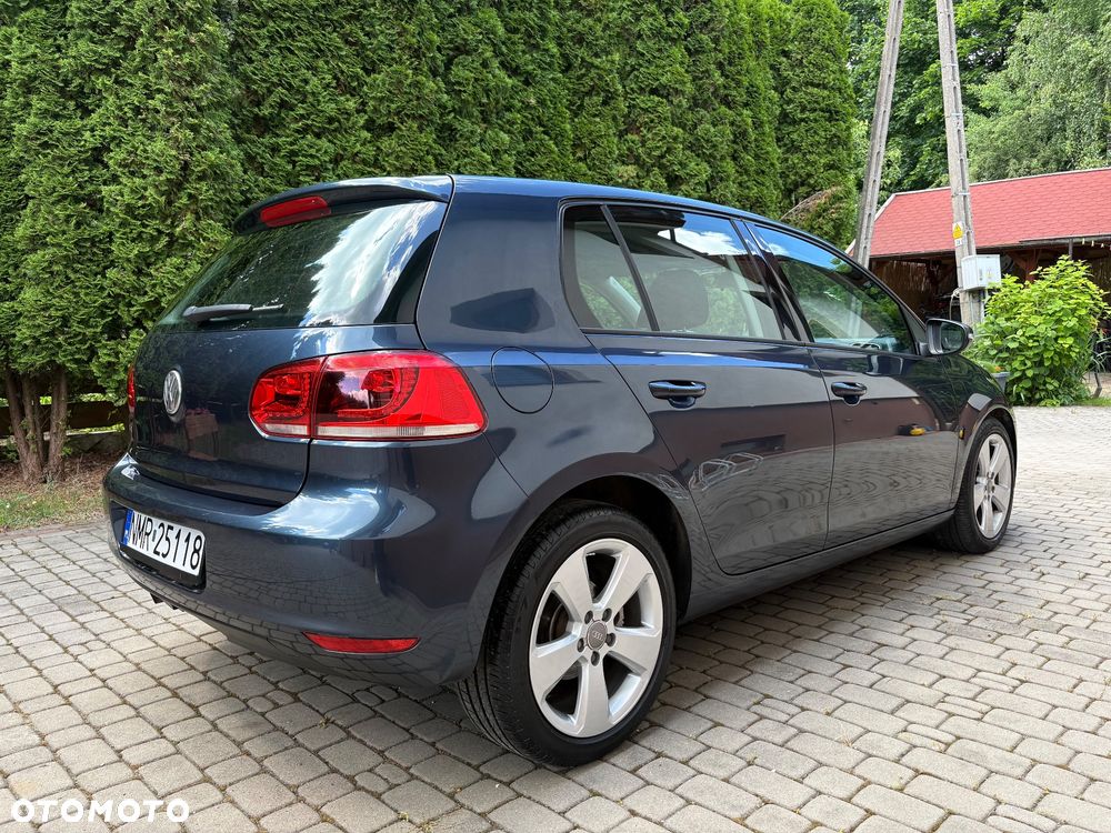 Volkswagen Golf 1.6 TDI Highline - 8