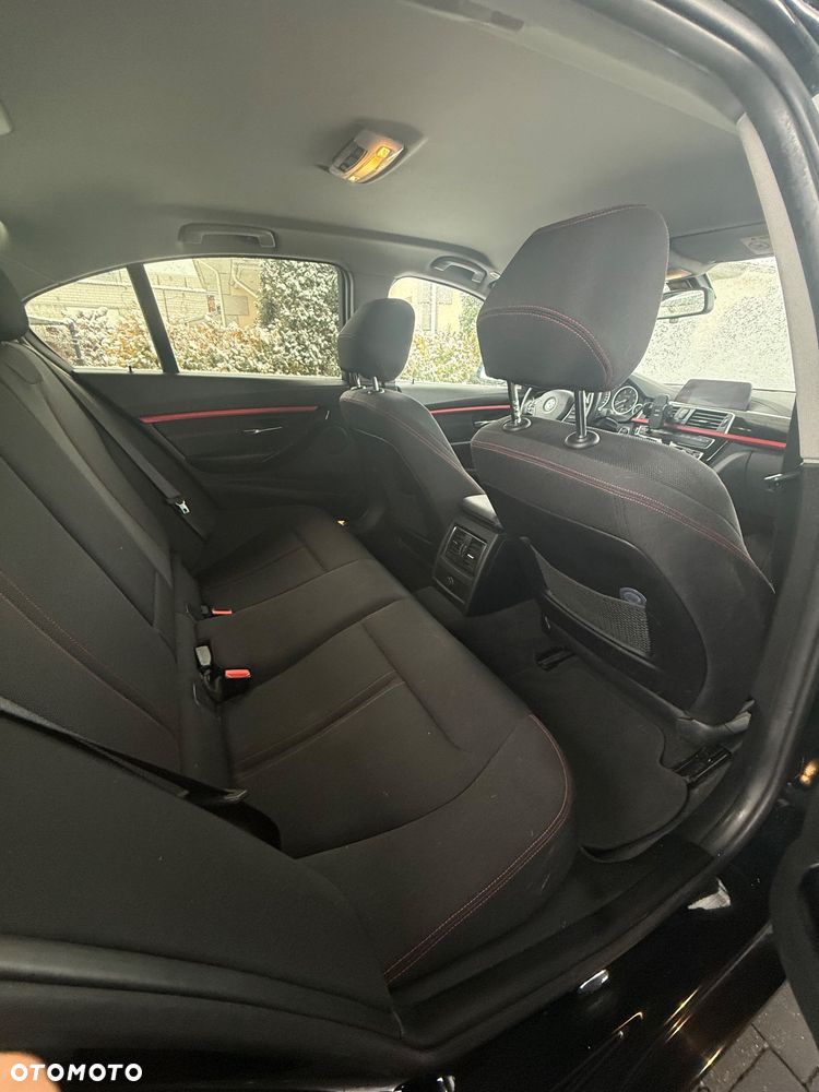 BMW Seria 3 318d - 18