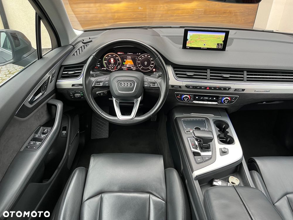 Audi Q7 - 25