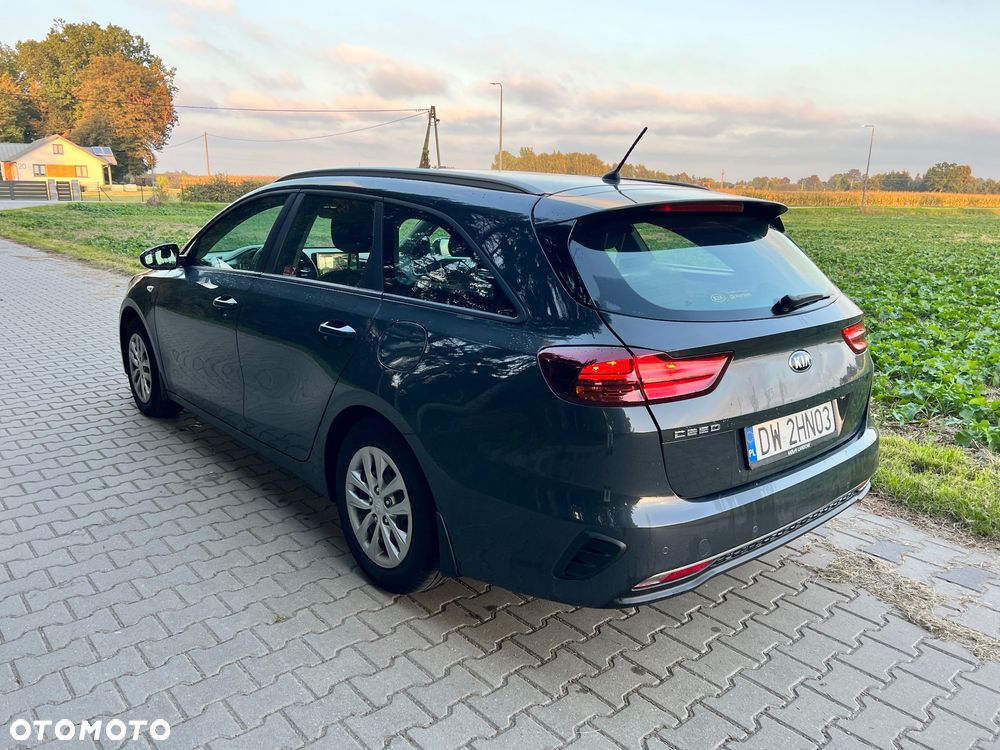 Kia Ceed 1.6 CRDi SCR L Business Line - 8