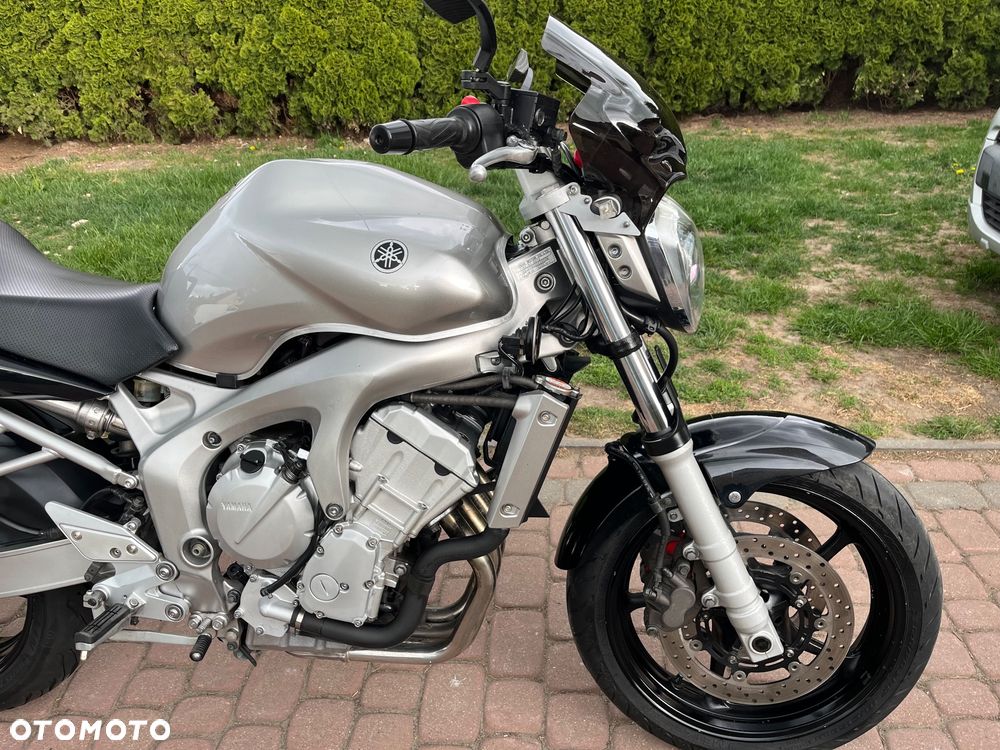Yamaha FZ6 - 15