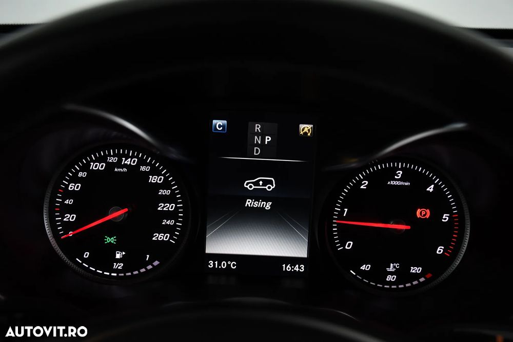 Mercedes-Benz GLC 220 d 4MATIC 9G-TRONIC AMG Line - 28
