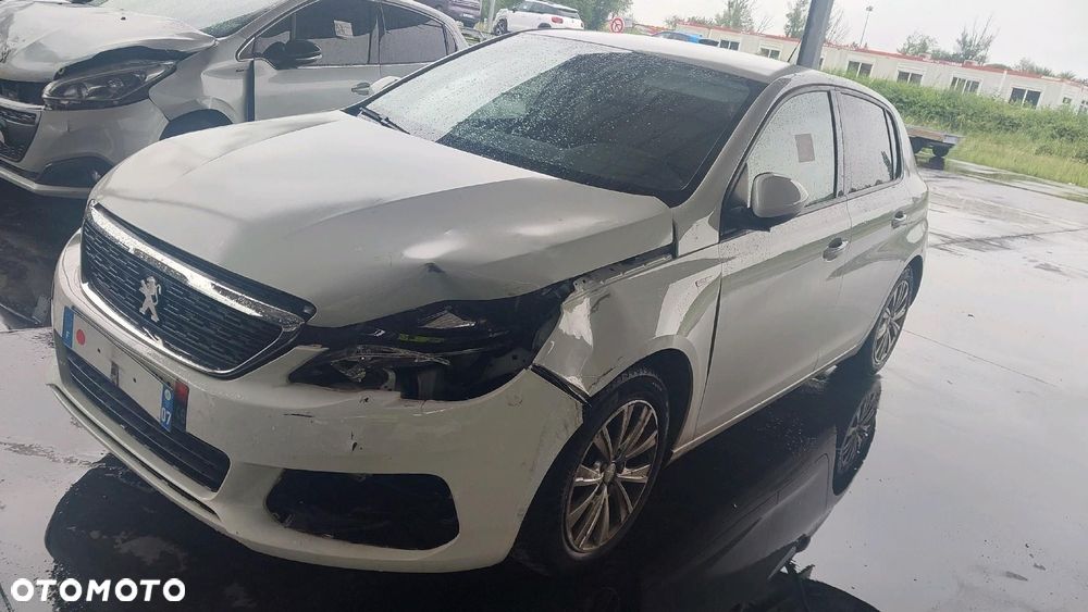 Peugeot 308 PureTech 110 Stop & Start Style - 8